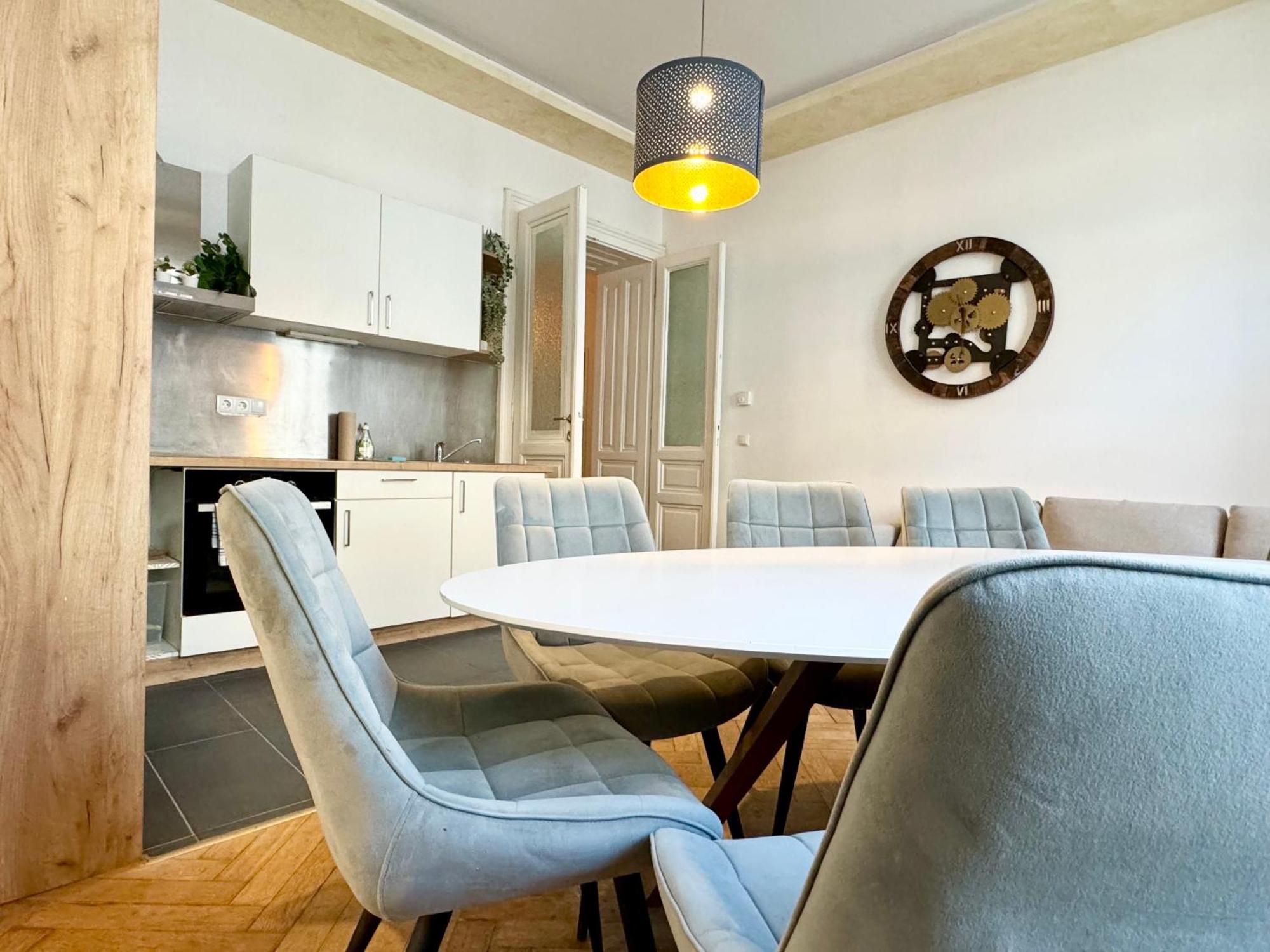Premium Apartment Located At The Famous Vienna Kutschkermarkt Dış mekan fotoğraf