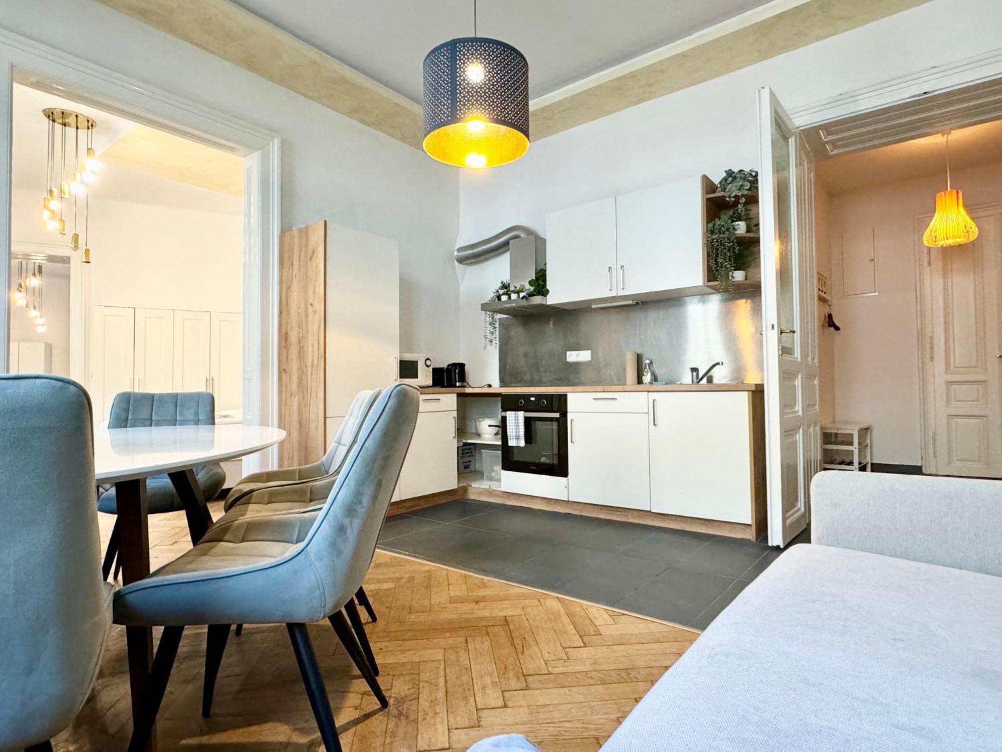 Premium Apartment Located At The Famous Vienna Kutschkermarkt Dış mekan fotoğraf